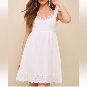 White lace trim dress